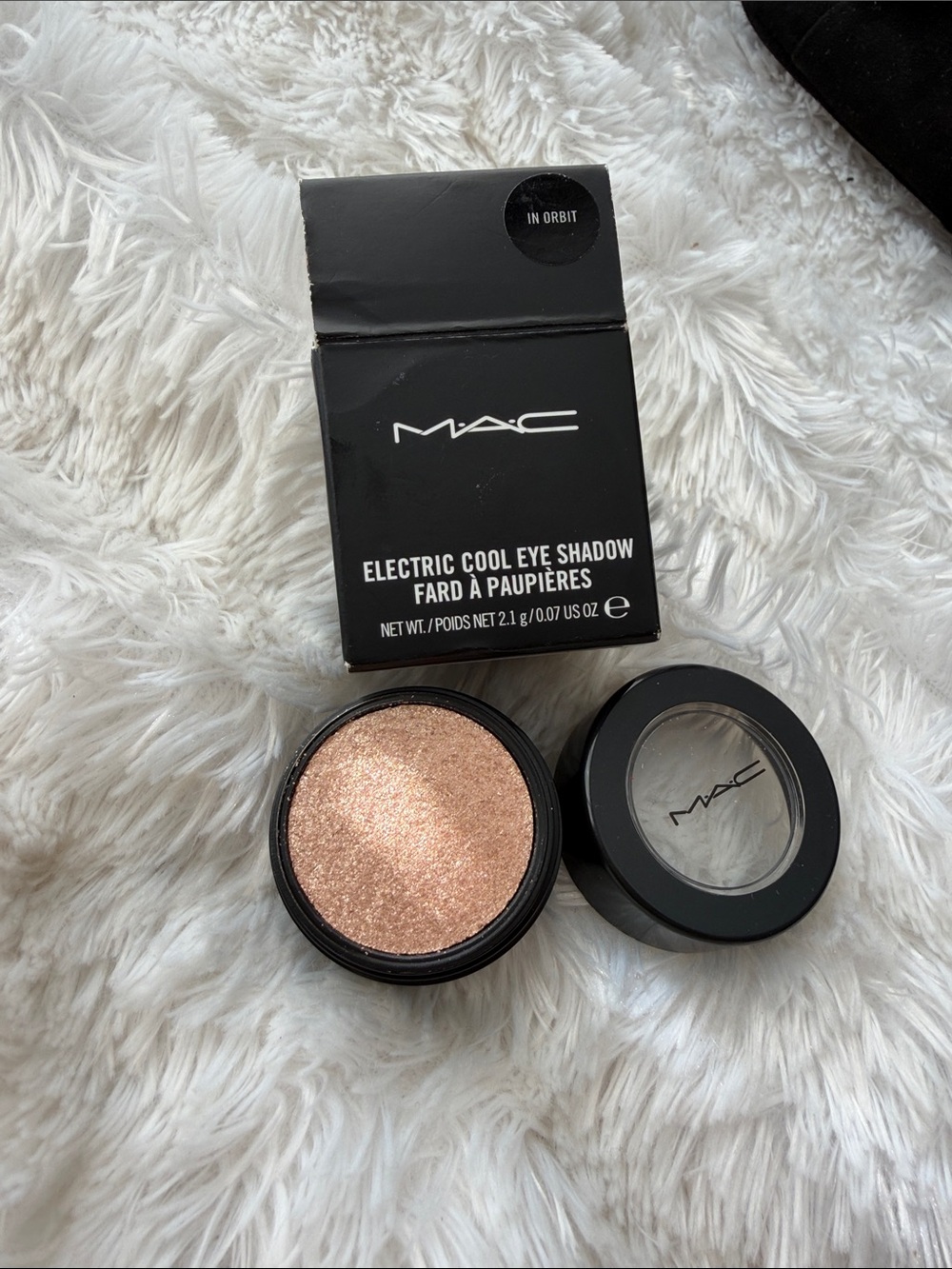 MAC Electric Cool Eyeshadow in “in orbit” Shimmering Peach champagne